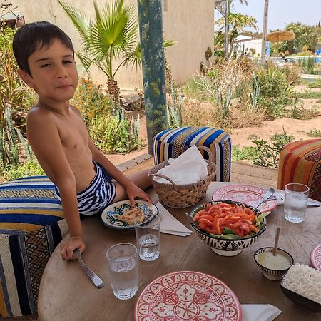 Отель Dar Beynana Sidi Bibi Экстерьер фото